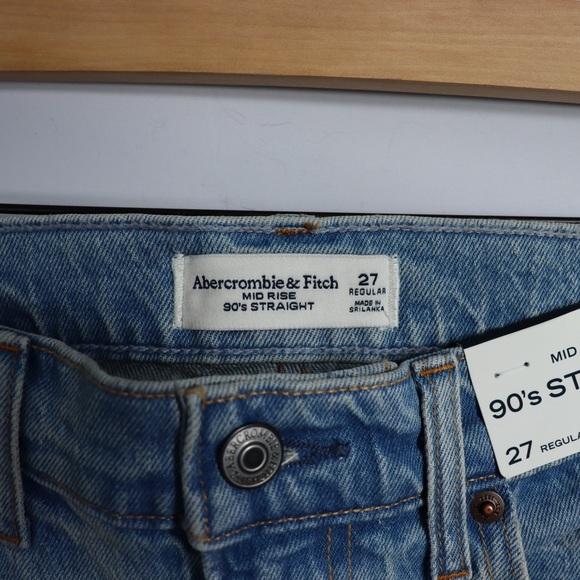 NWT Abercrombie & Fitch Mid Rise 90s Straight Jeans Size 27 Light Wash Denim - Picture 6 of 9